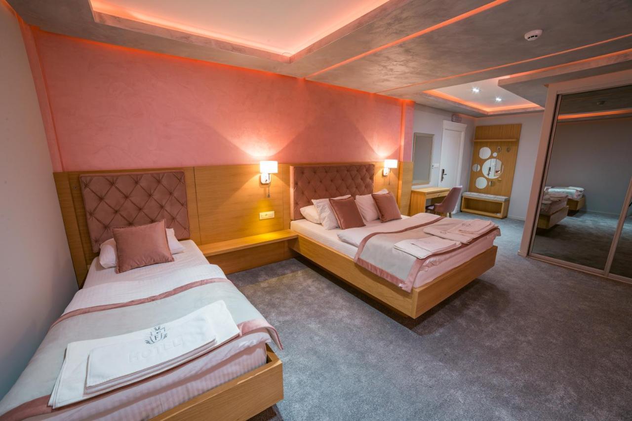 Motel Felikitas Laktaši エクステリア 写真