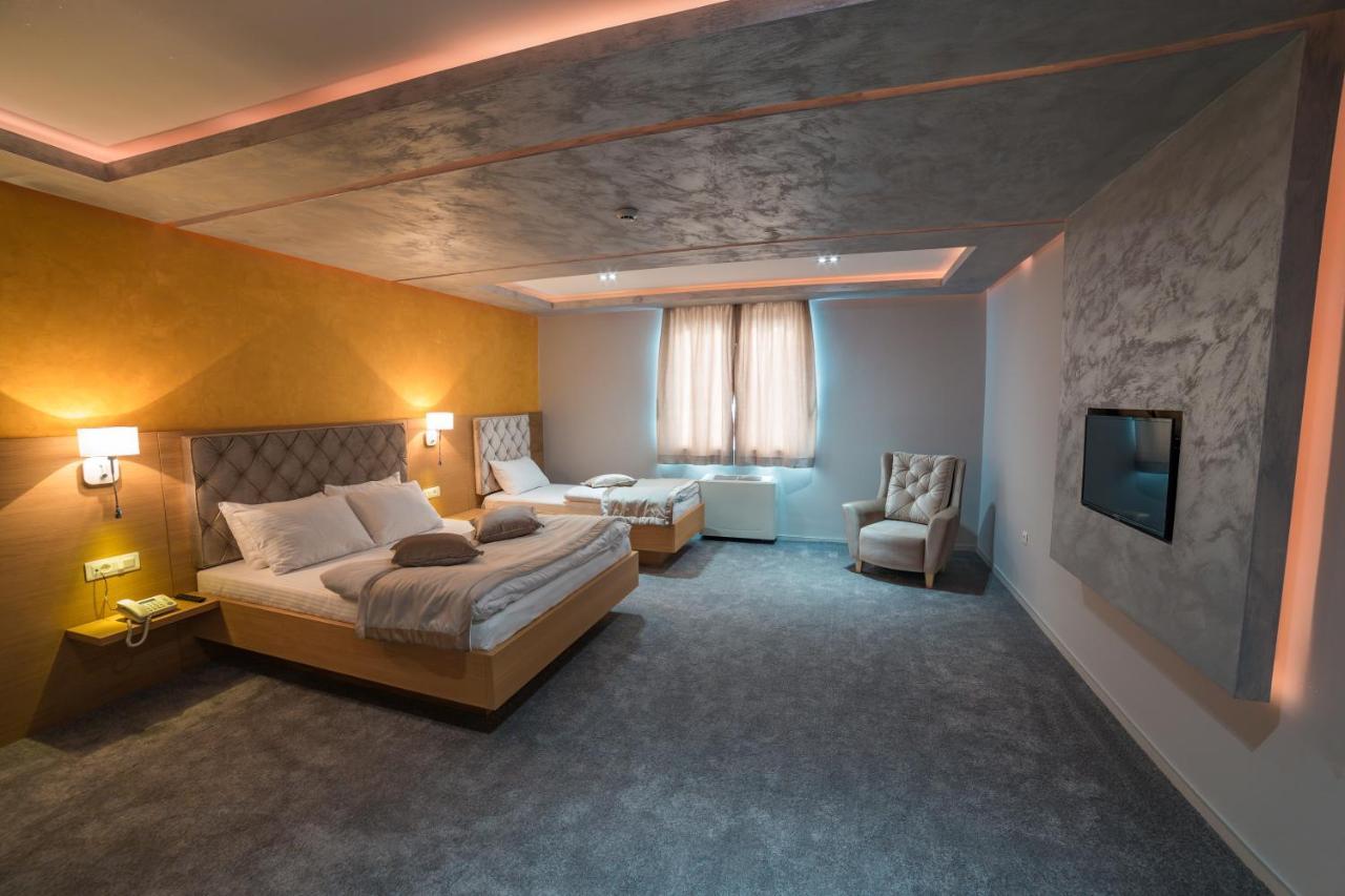 Motel Felikitas Laktaši エクステリア 写真
