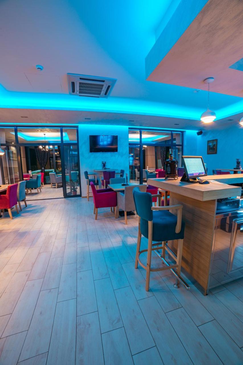 Motel Felikitas Laktaši エクステリア 写真