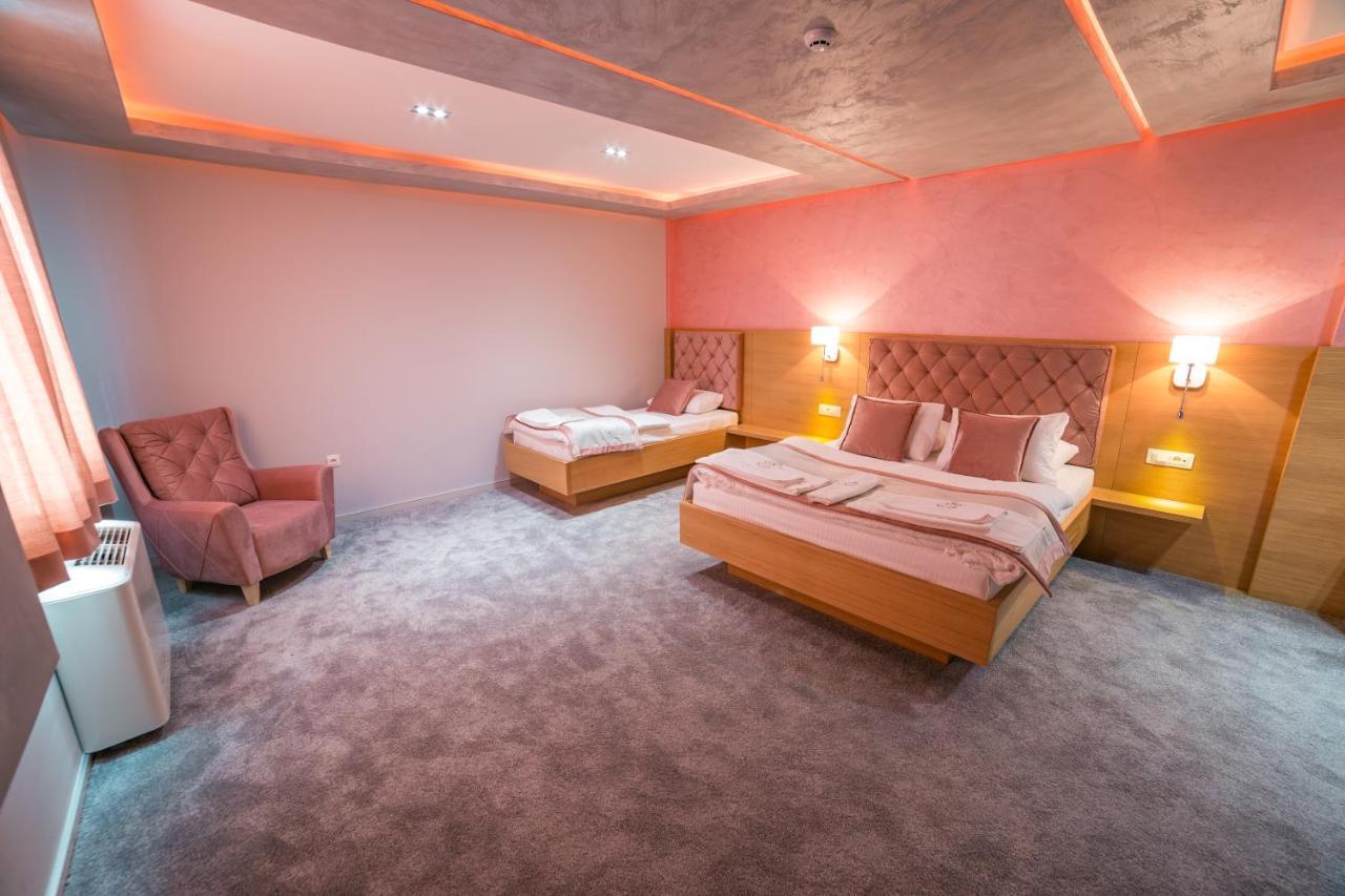 Motel Felikitas Laktaši エクステリア 写真