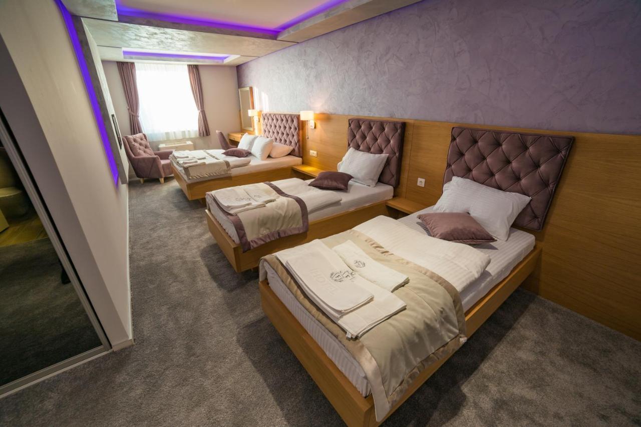Motel Felikitas Laktaši エクステリア 写真