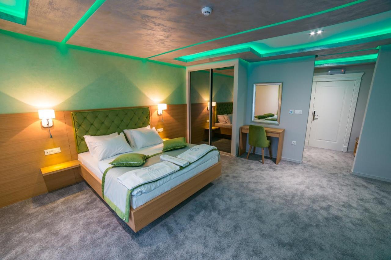Motel Felikitas Laktaši エクステリア 写真